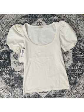 Aritzia Wilfred white puff sleeve top - Size XXS